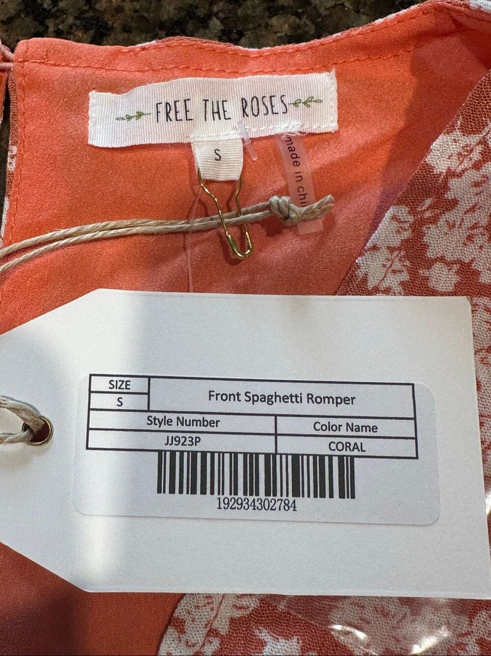 NWT Free the Roses - Picture 6 of 8